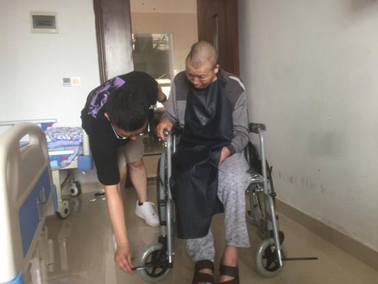 锦江镇：关爱残疾人 残联暖人心